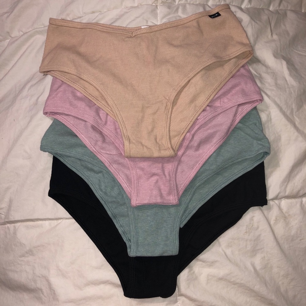 4 NEW VS PINK underwear